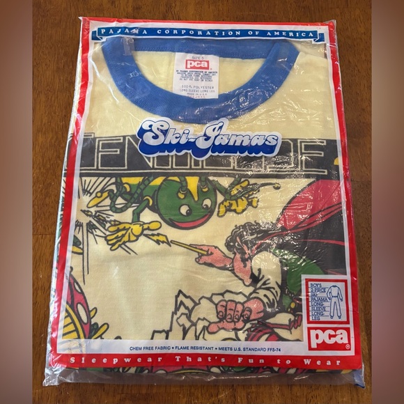 Other - CENTIPEDE NIP pajama set 1982 Vintage Atari video-game size 5 Youth Ski-Jamas